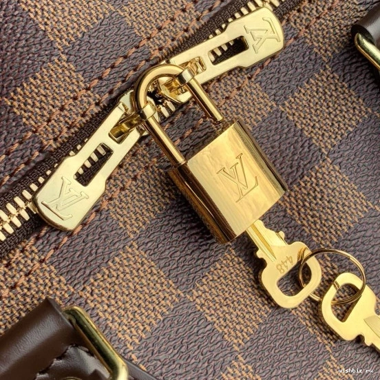 WIS 35 Louis Vuitton BANDOULIÈRE SPEEDY 1202